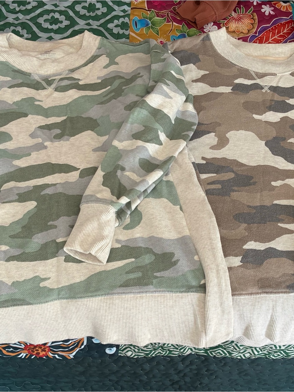 Aerie camo Crewneck Sweatshirts - Green & Brown Camo